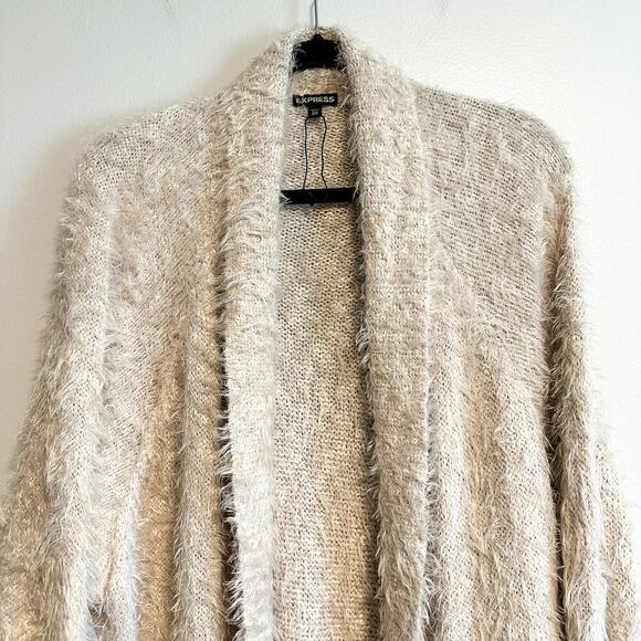 Express Eyelash Fringe Soft Chunky Knit Open Front Cardigan NWOT Size M/L - Picture 3 of 9
